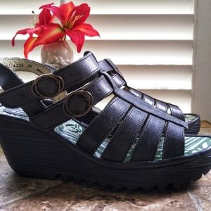 Fly London Ygor Black Wedge Sandal EU 36/US 5.5-6